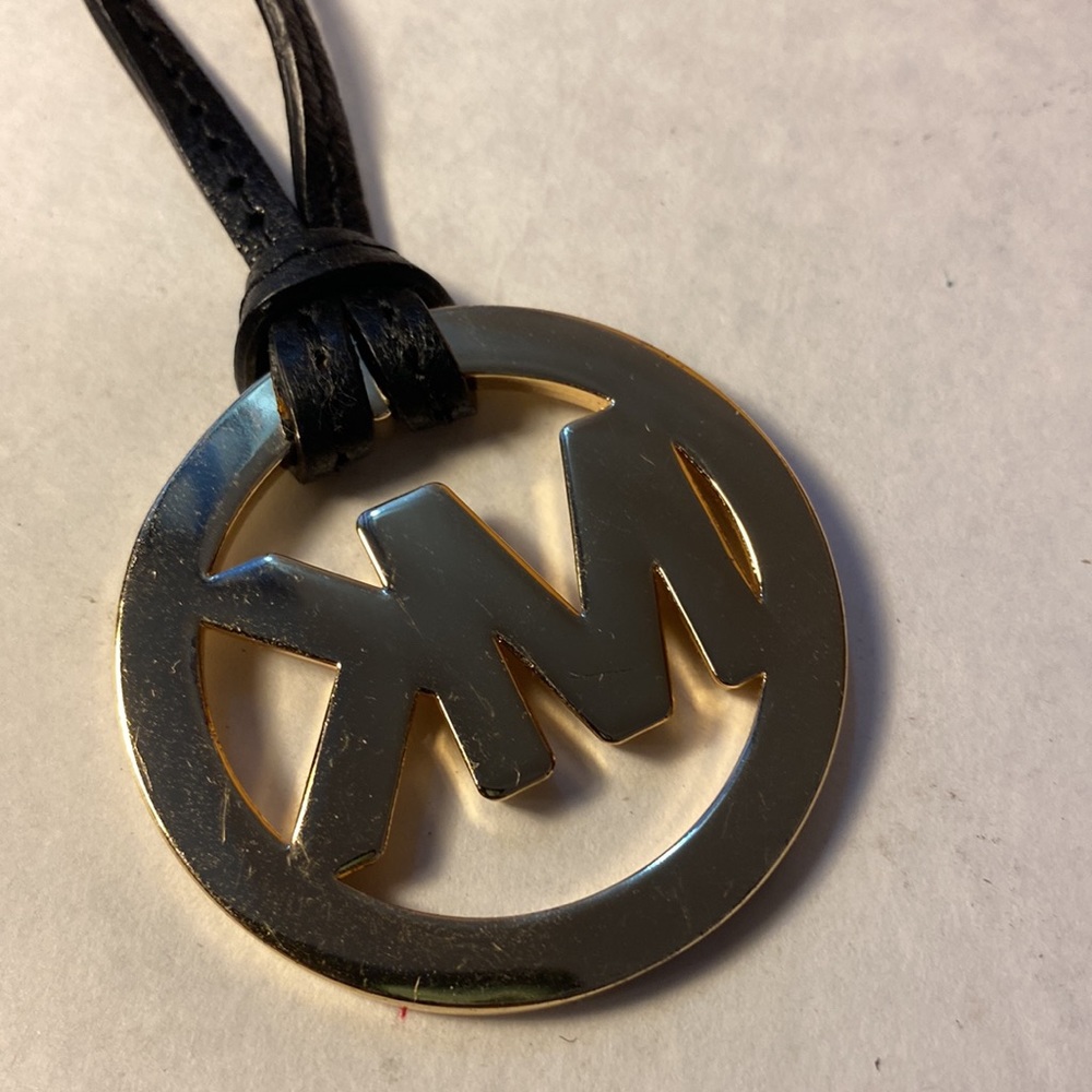 Michael Kors hanger - Picture 2 of 4